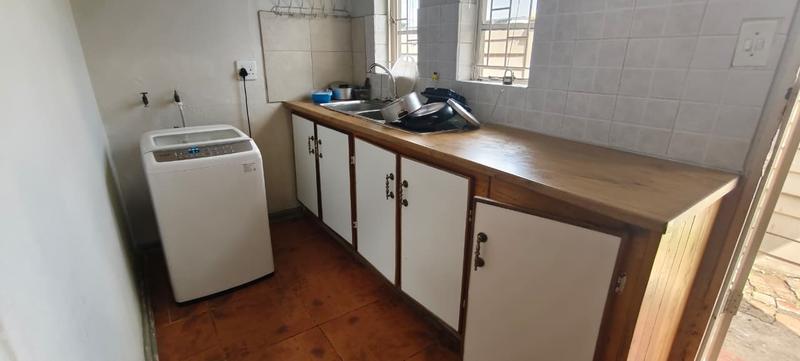 To Let 7 Bedroom Property for Rent in Die Bult North West